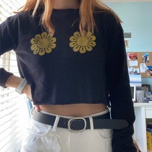 Black cropped long sleeve shirt